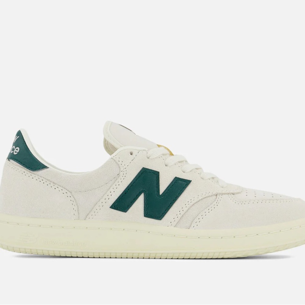 New Balance Men's Off-white Boston Mass T500 - SEA SALT / MARSH GREEN Sz 7